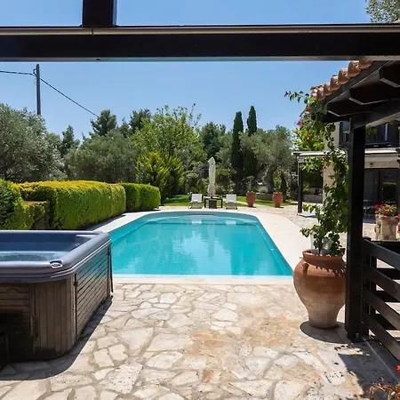 Eco Stone With Private Pool And Jacuzzi Kalandra