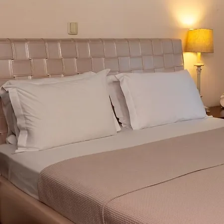 Eco Stone With Private Pool And Jacuzzi Каландра