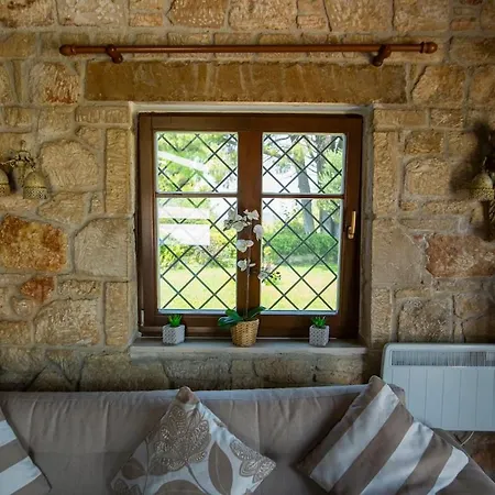 Villa Eco Stone With Private Pool And Jacuzzi