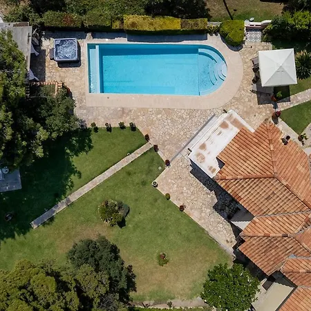 Eco Stone With Private Pool And Jacuzzi Каландра