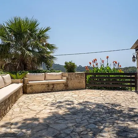Eco Stone With Private Pool And Jacuzzi *