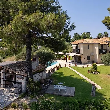 Eco Stone With Private Pool And Jacuzzi Вилла Каландра