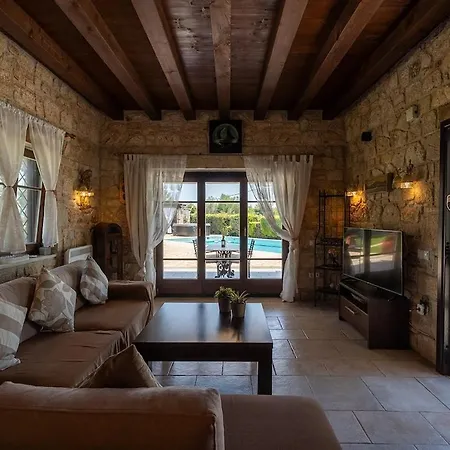 Eco Stone With Private Pool And Jacuzzi Вилла Каландра