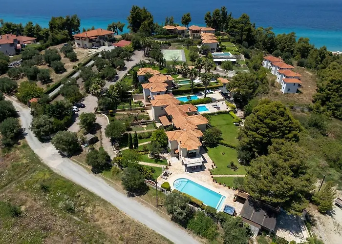 Eco Stone With Private Pool And Jacuzzi Βίλα Καλάνδρα