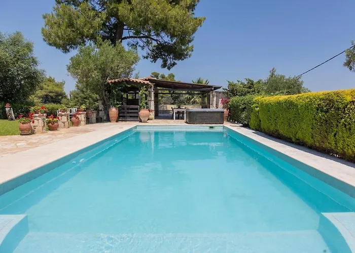 Eco Stone With Private Pool And Jacuzzi Βίλα Καλάνδρα