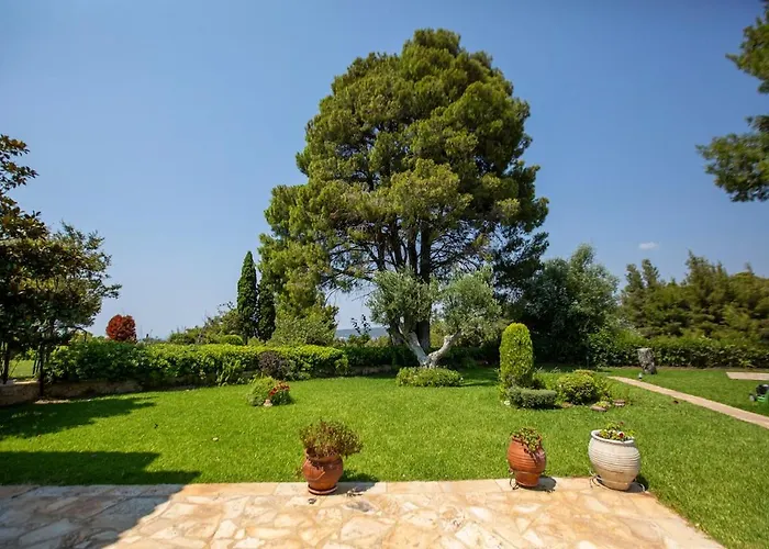 Βίλα Eco Stone With Private Pool And Jacuzzi