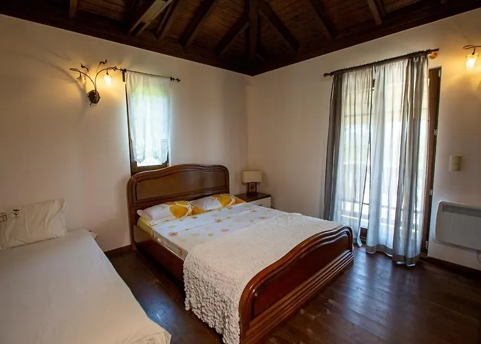 Βίλα Eco Stone With Private Pool And Jacuzzi *