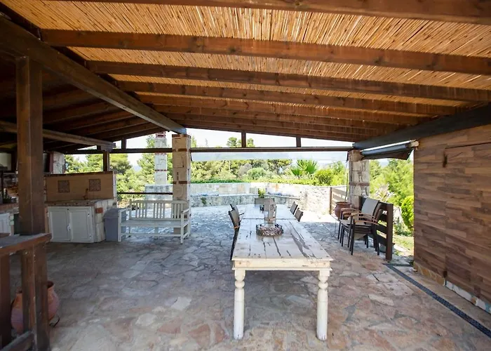 Eco Stone With Private Pool And Jacuzzi *