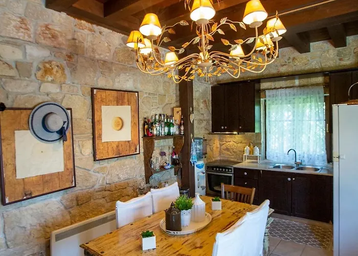 Βίλα Eco Stone With Private Pool And Jacuzzi