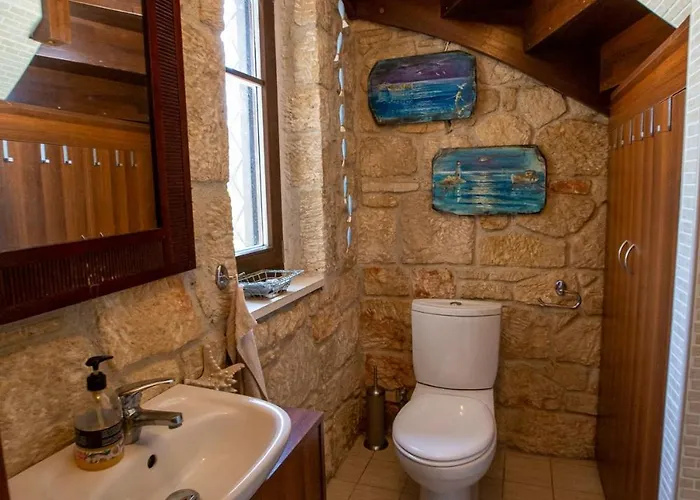 Eco Stone With Private Pool And Jacuzzi