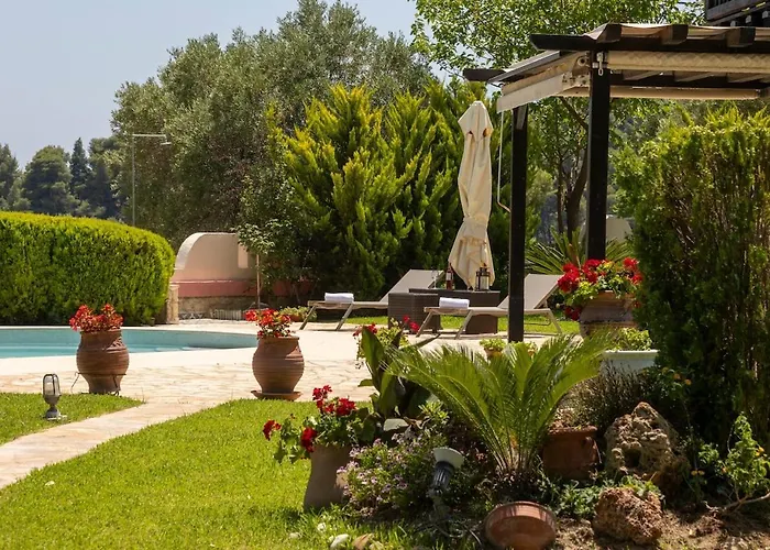 Eco Stone With Private Pool And Jacuzzi