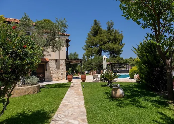 Βίλα Eco Stone With Private Pool And Jacuzzi Καλάνδρα