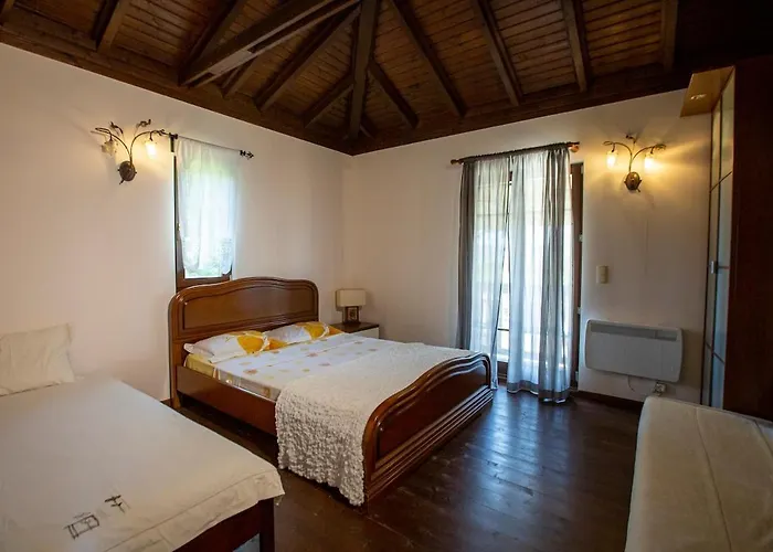 Βίλα Eco Stone With Private Pool And Jacuzzi *